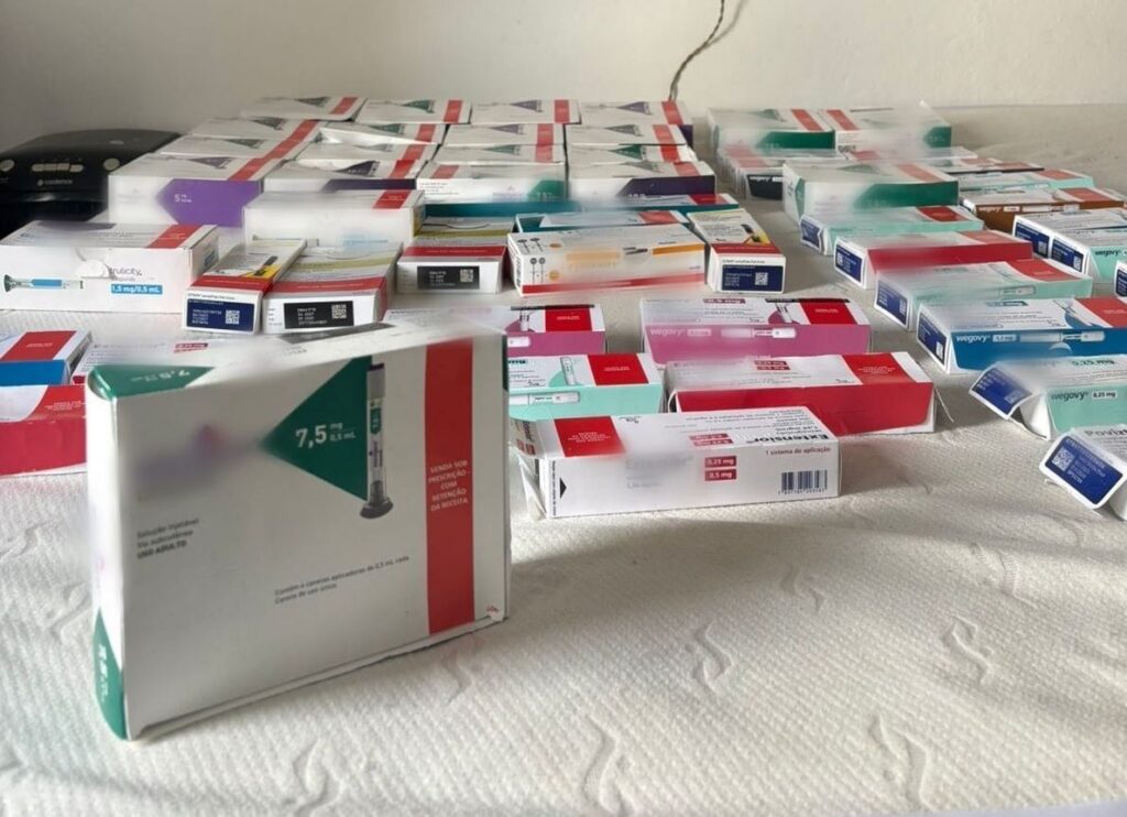 Depósito clandestino de canetas emagrecedoras é descoberto e interditado na Zona Oeste de SP