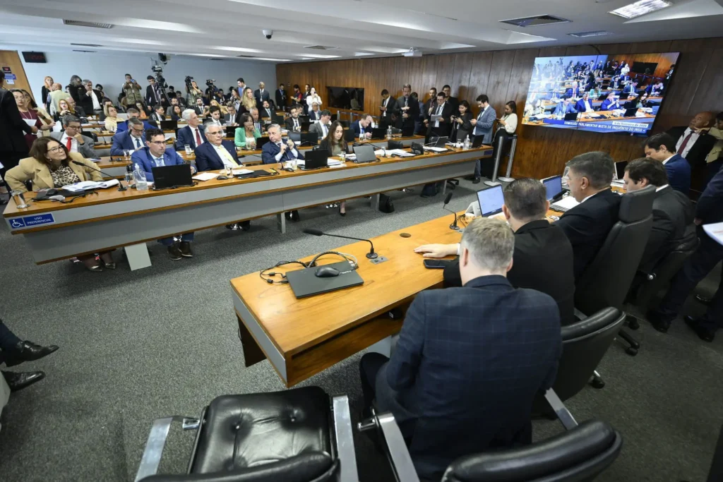 Após decisão do STF, relator da CPMI revela conclusões impactantes