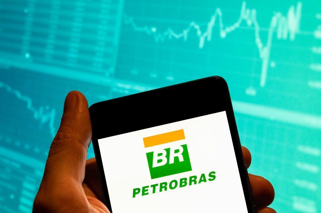 Ações de petrolíferas avançam na B3 com alta do petróleo hoje