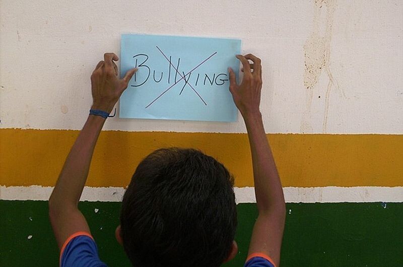 Humanização e diálogo: soluções para a violência escolar