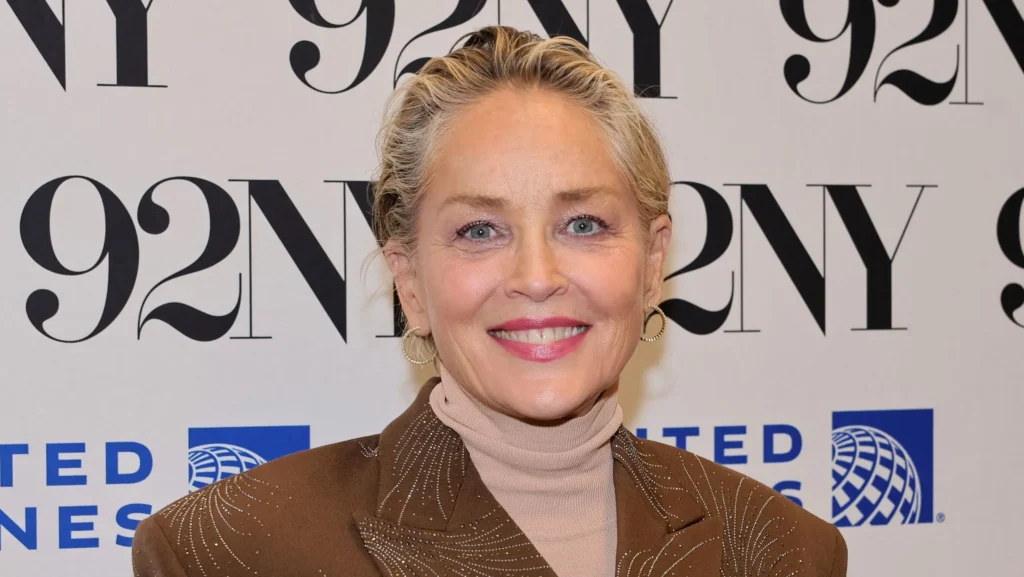 Sharon Stone compara IA a banda cover: Reflexões sobre criatividade