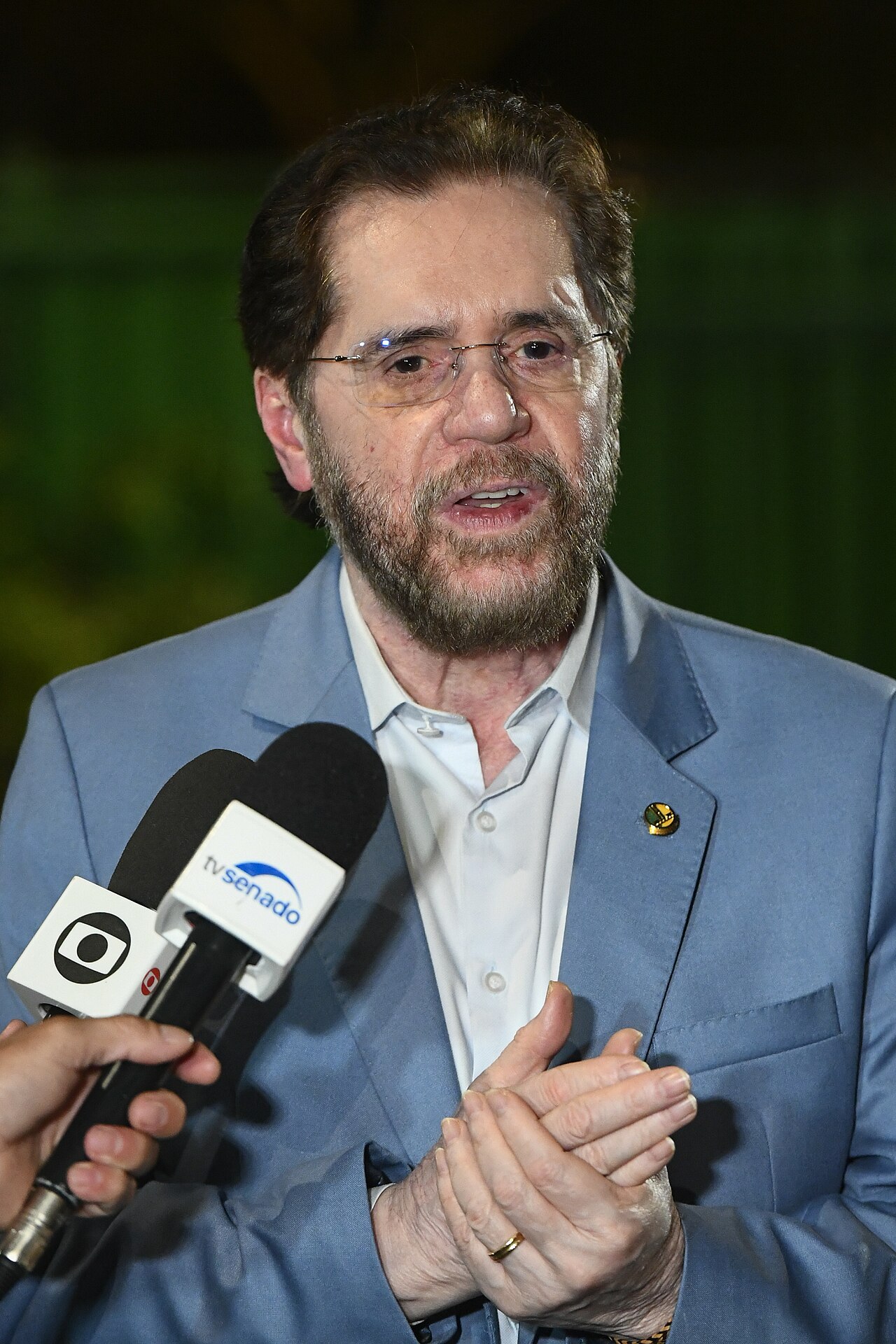 Gabinete de Plínio Valério paga R$ 19 mil a assessor que foi preso por assalto em Manaus, diz R7